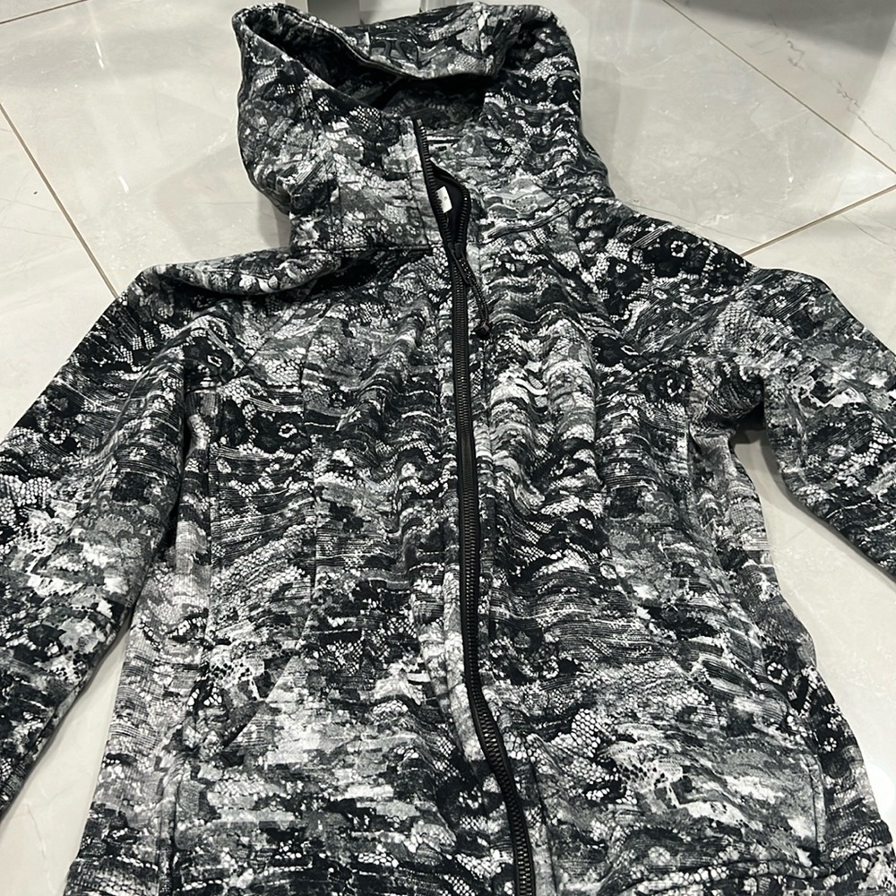 Scuba Oversized Funnel-Neck Full Zip